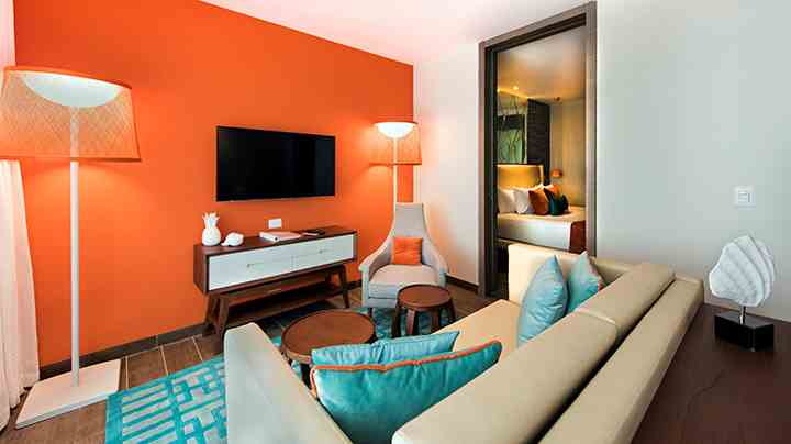 Calm and colorful suite at nickelodeon resort in Punta Cana, Dominican Republic | Karisma Hotels & Resorts®