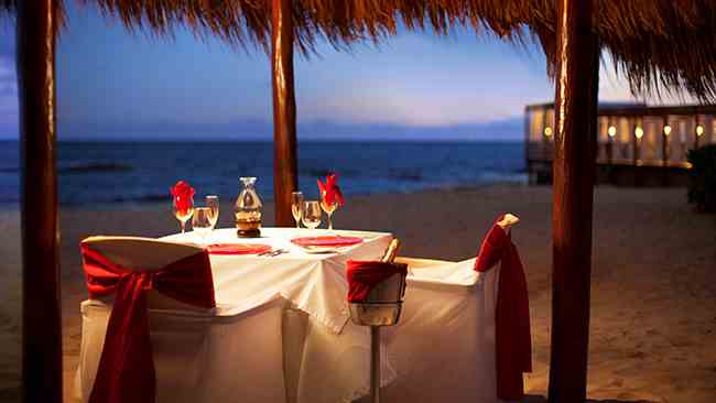 candlelight romantic dinner for two near the ocean at el dorado royale in riviera maya cancun