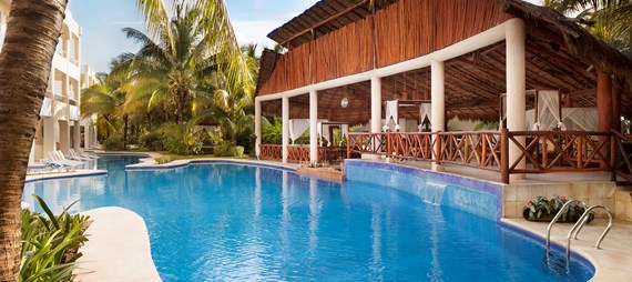 Exciting swim up bars for adults only all inclusive resort |El Dorado Seaside Suites | Riviera Maya