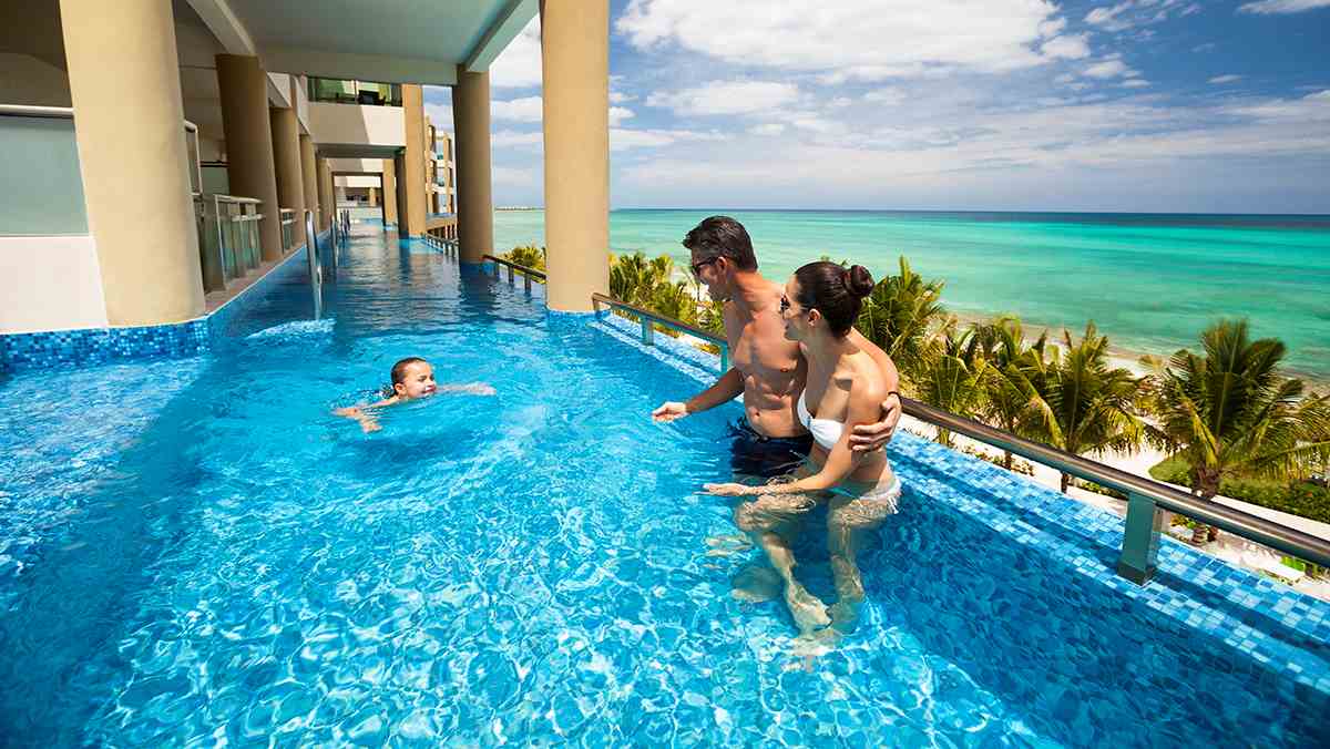 Quality family time in the relaxing suite with infinity pool at Generations Riviera Maya in Cancun